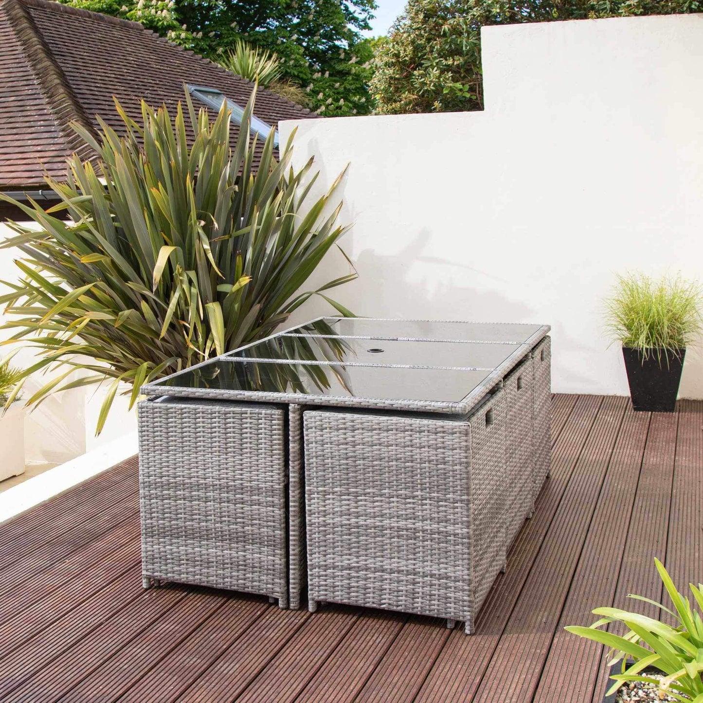10 Seat Rattan Cube Outdoor Dining Set with Premium Parasol and Parasol Rain Cover - Grey Weave - Laura James