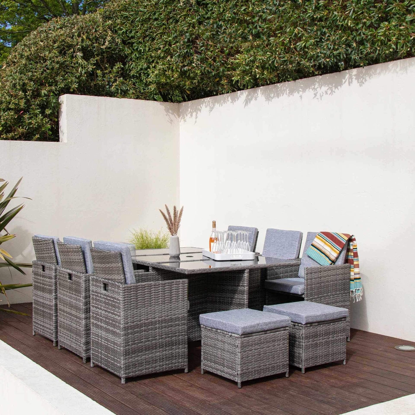 10 Seat Rattan Cube Outdoor Dining Set with Premium Parasol and Parasol Rain Cover - Grey Weave - Laura James
