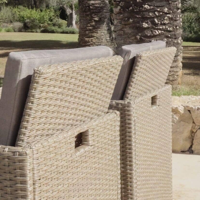 Cube 8 Seater Rattan Outdoor Dining Set with Grey Parasol - Natural Brown Weave Polywood Top