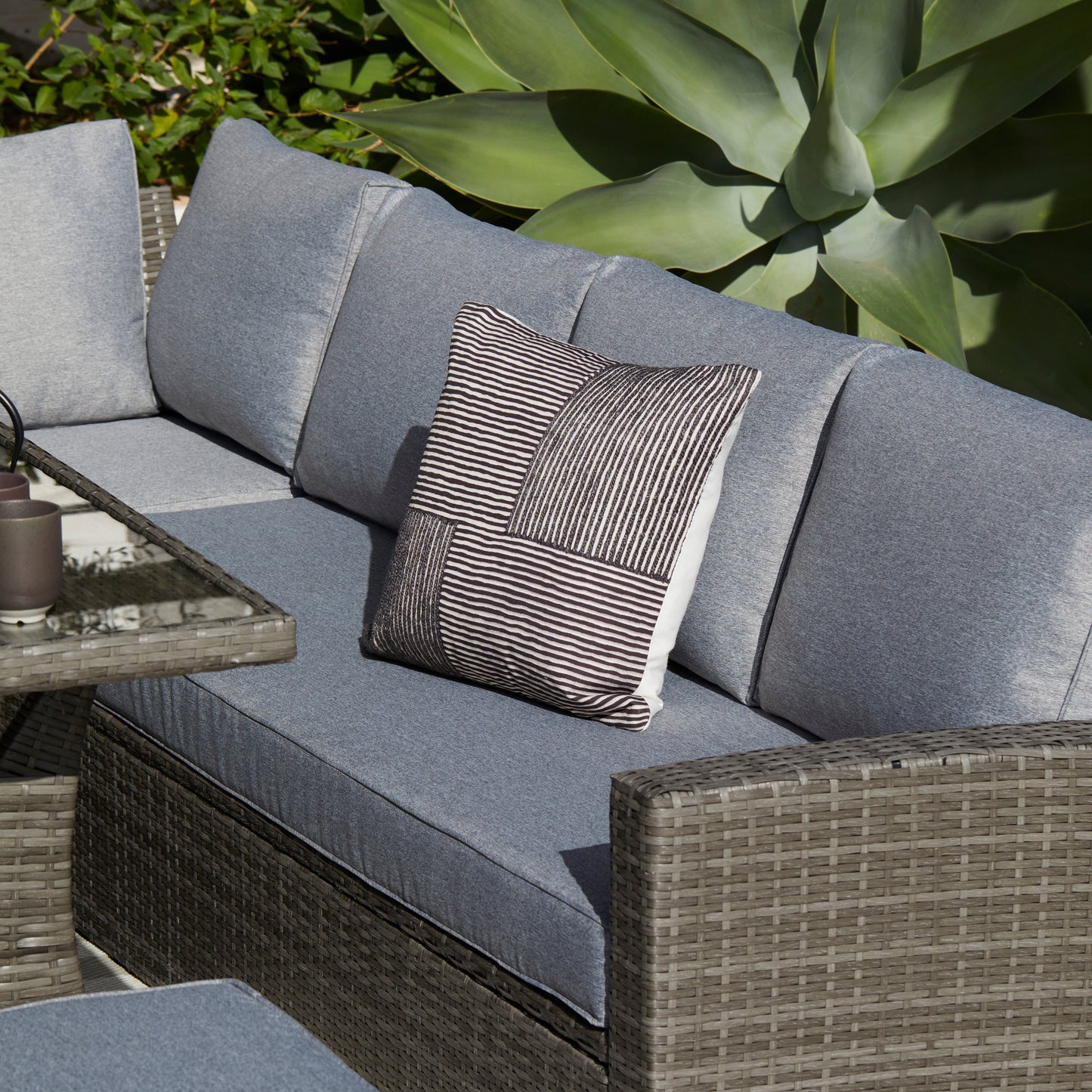 Aston 9 Seater Rattan Garden Corner Sofa Set with Cream Cantilever LED Premium Parasol - Firepit - Grey