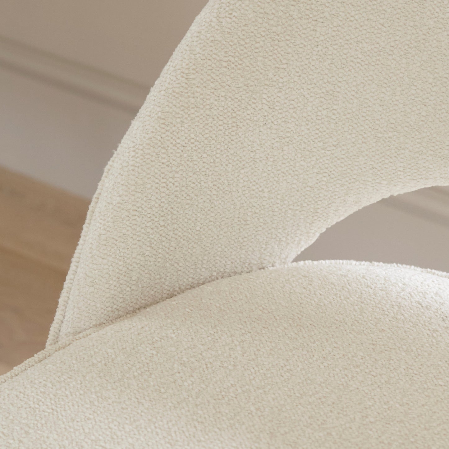 Marilyn-boucle-whitewash-legs-dining-chair