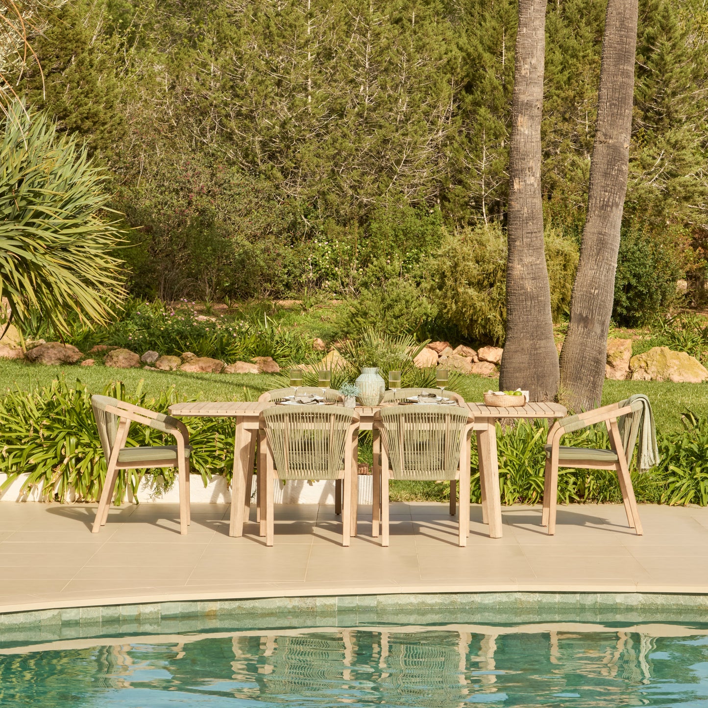 Saffron 6 Seater Extending Wooden Garden Dining Set with Shiro Green Rope Chairs - Laura James