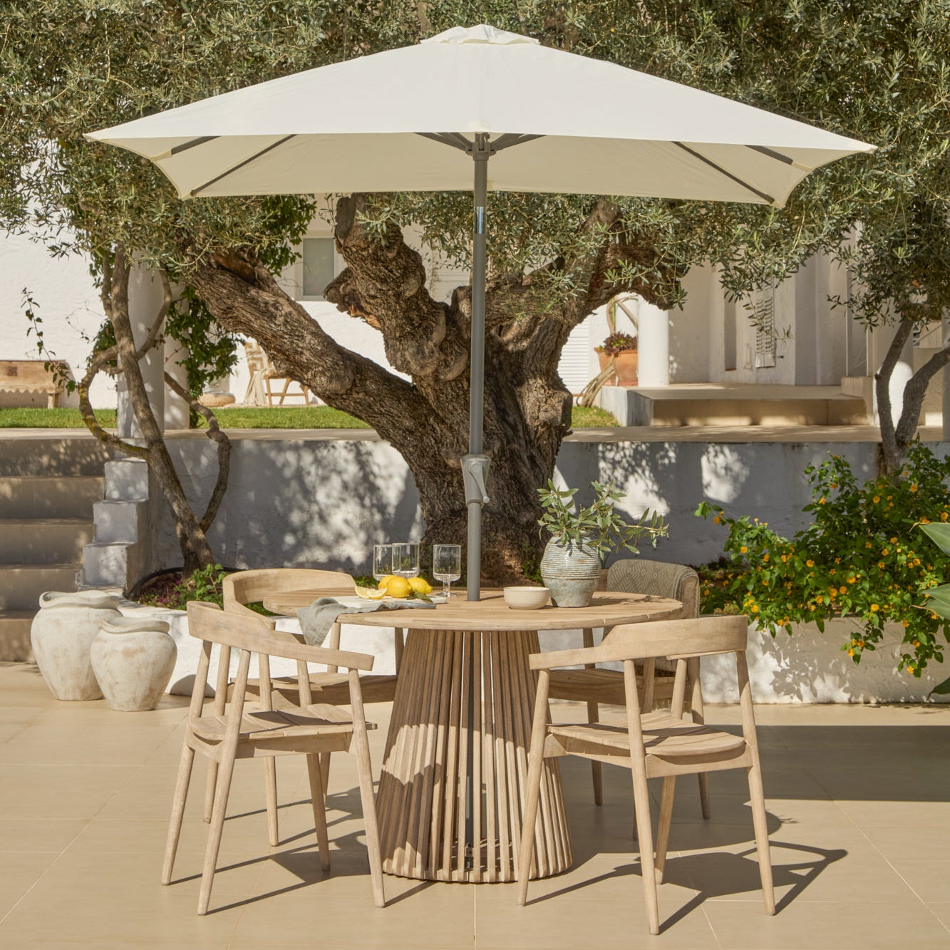 Willow 4 Seater Round Garden Dining Set with Elowen Chairs - Laura James