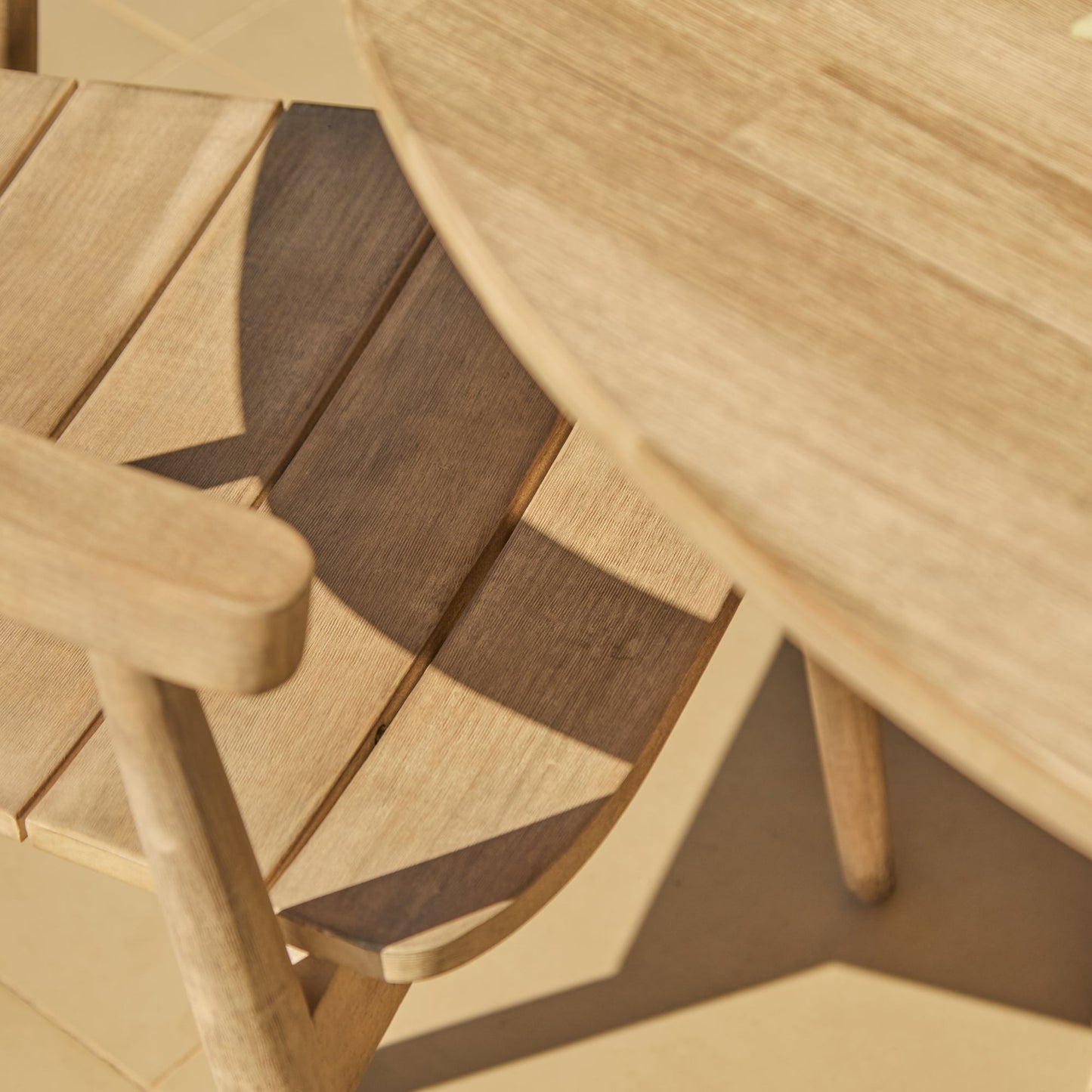 Willow 4 Seater Round Garden Dining Set with Elowen Chairs - Laura James