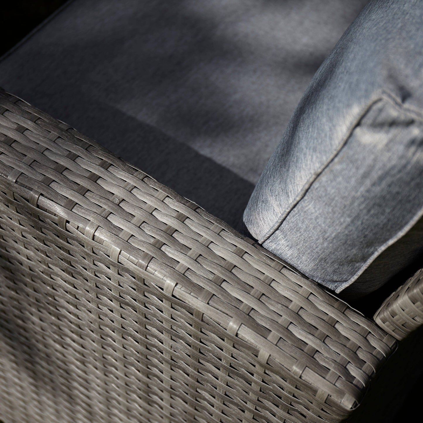 Aston 9 Seater Rattan Garden Corner Sofa Set with Cream LED Premium Parasol - Polywood Top - Grey