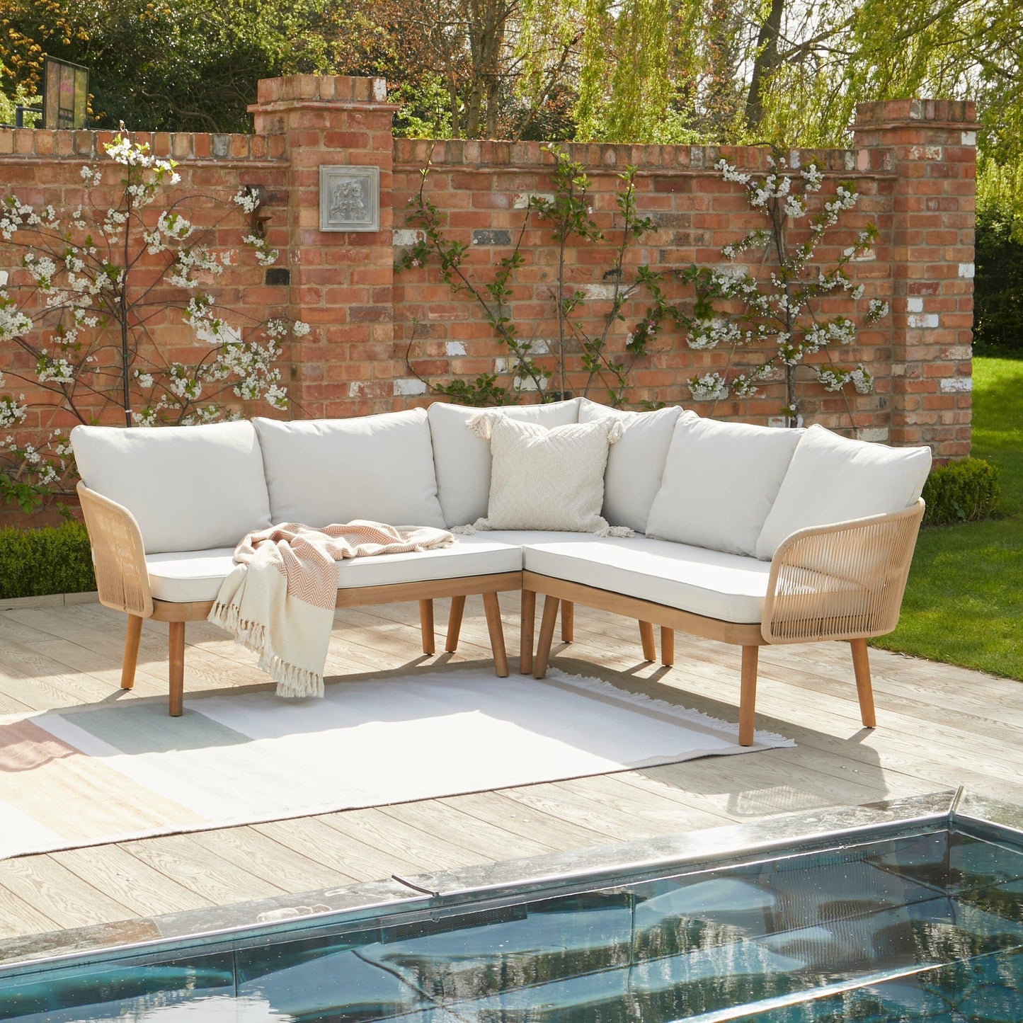 EADEN_CORNER_SOFA_COFFEE_TABLE