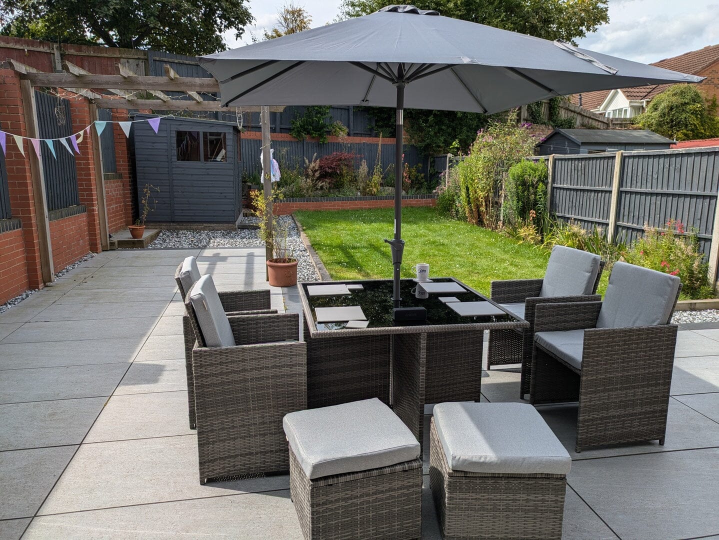 Cube 8 Seater Rattan Outdoor Dining Set with Grey Parasol - Grey Weave