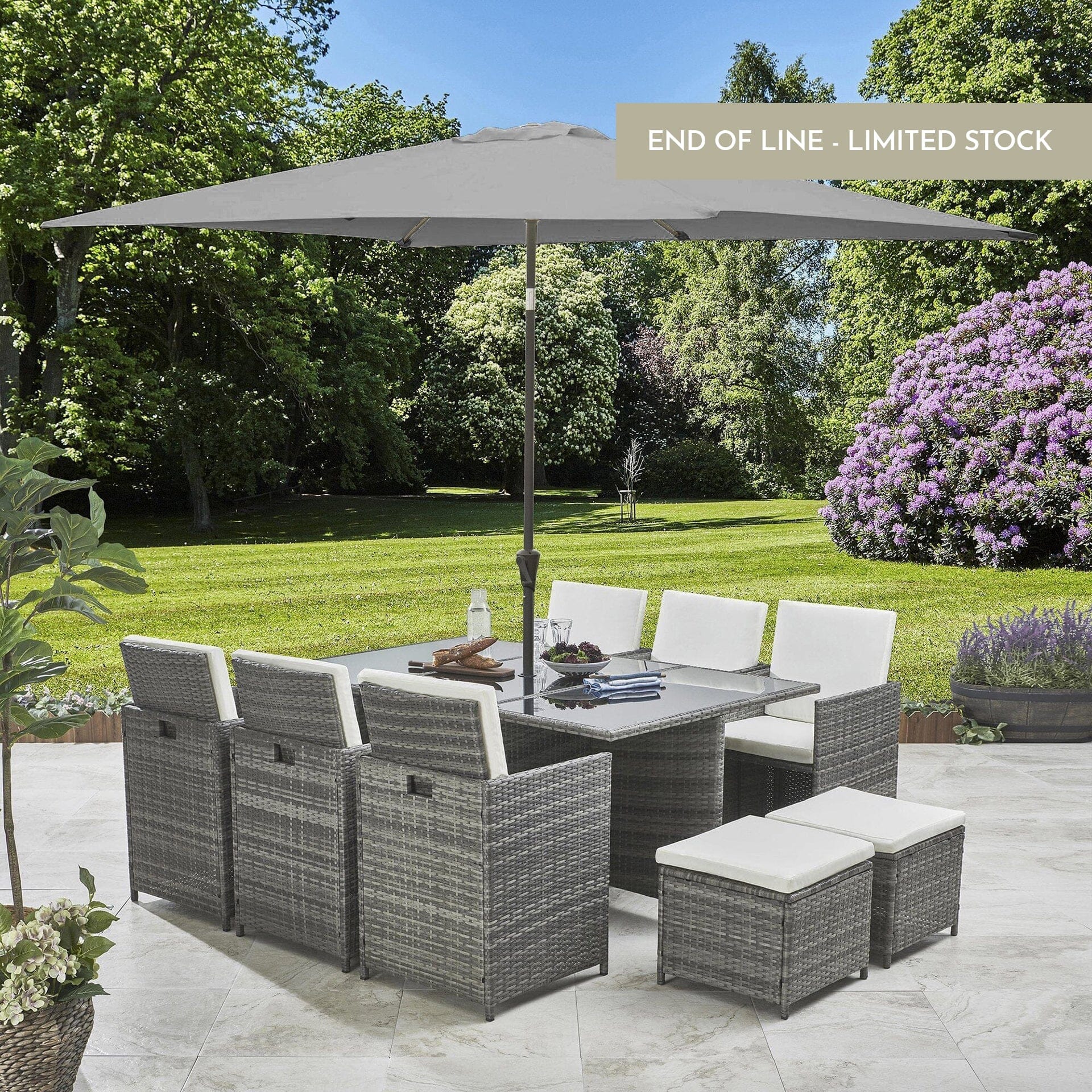 10 Seater Rattan Cube Garden Set with Grey Parasol - Outdoor Dining Furniture - (Grey Weave)