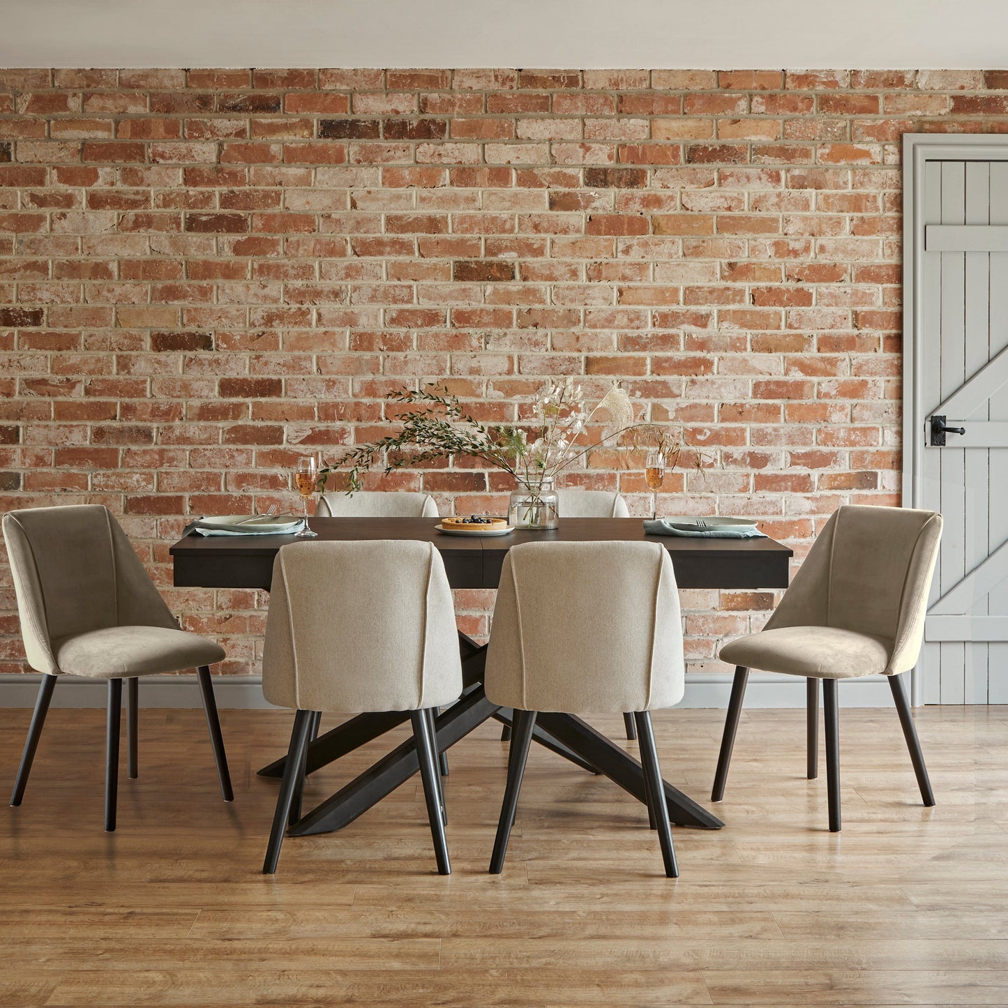 Amelia Extendable Black Dining Table Set - 6 Seater - Freya Oatmeal Dining Chairs With Black Legs