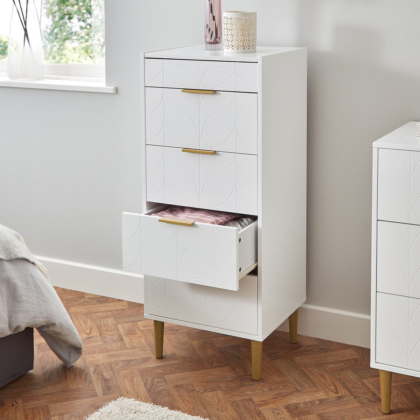 Gloria wardrobe and drawers set - 4 over 4 chest of drawers - white - Laura James