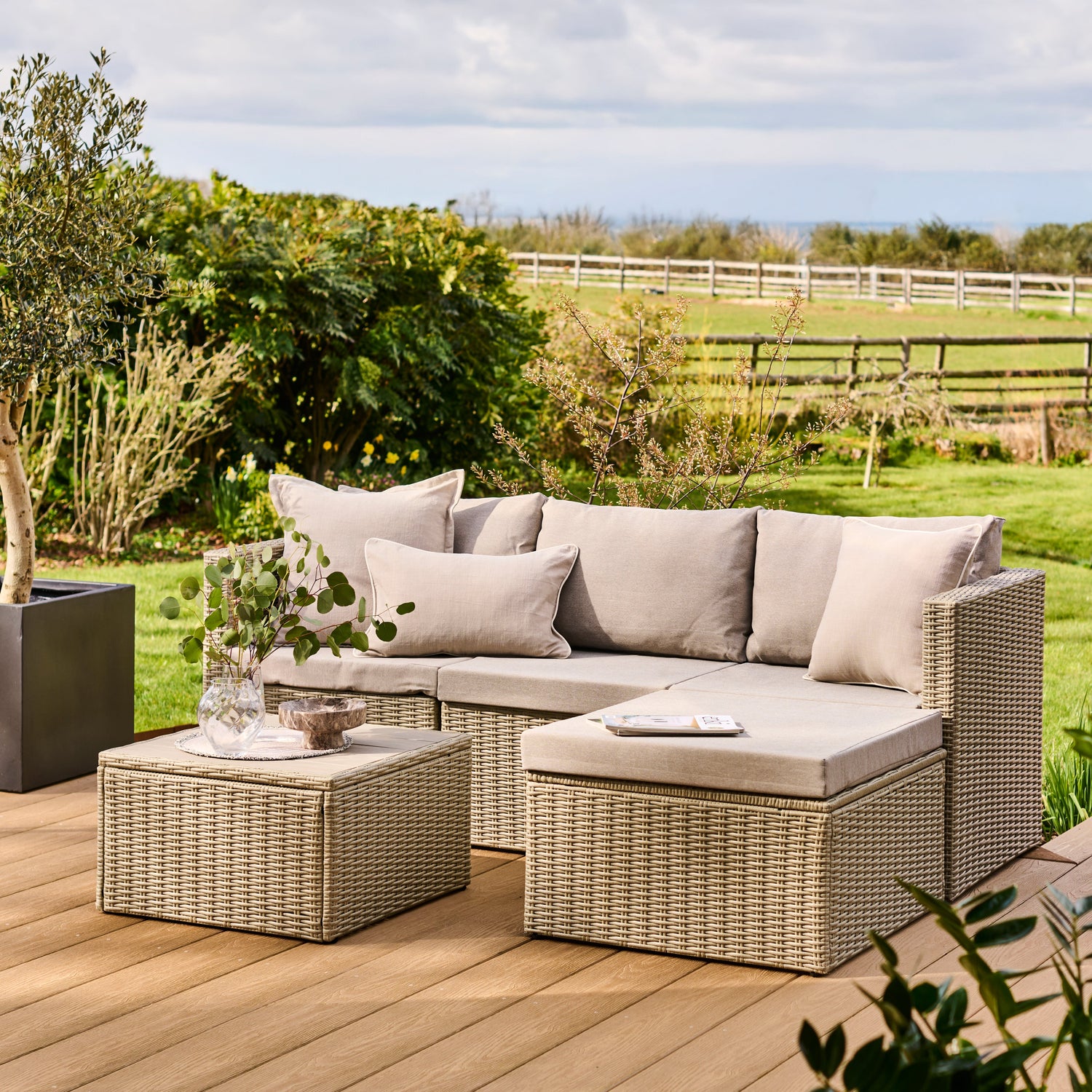 Aston Rattan Corner Sofa Set - Grey LED Cantilever Parasol - 9 Seater - Grey - Laura James