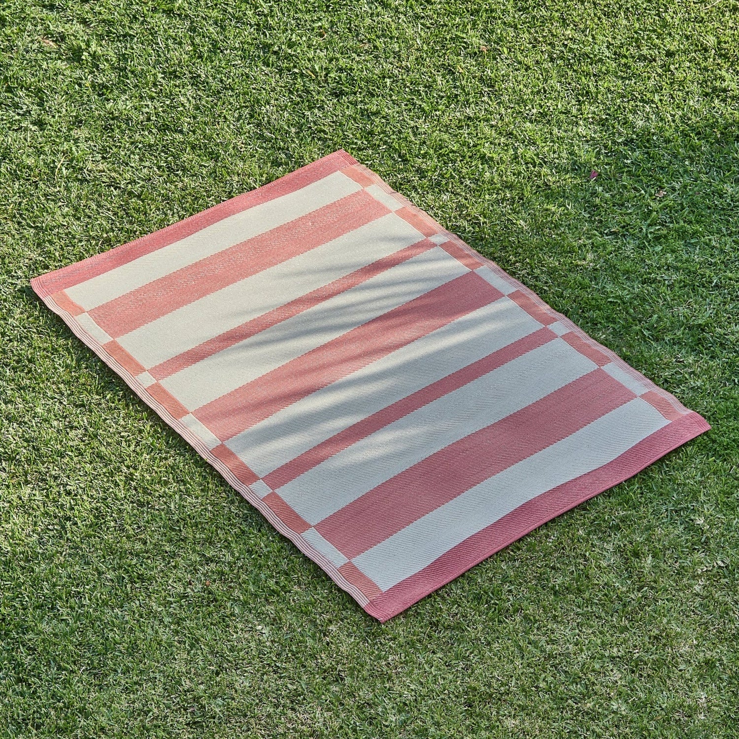 Outdoor rugs - collection - Laura James