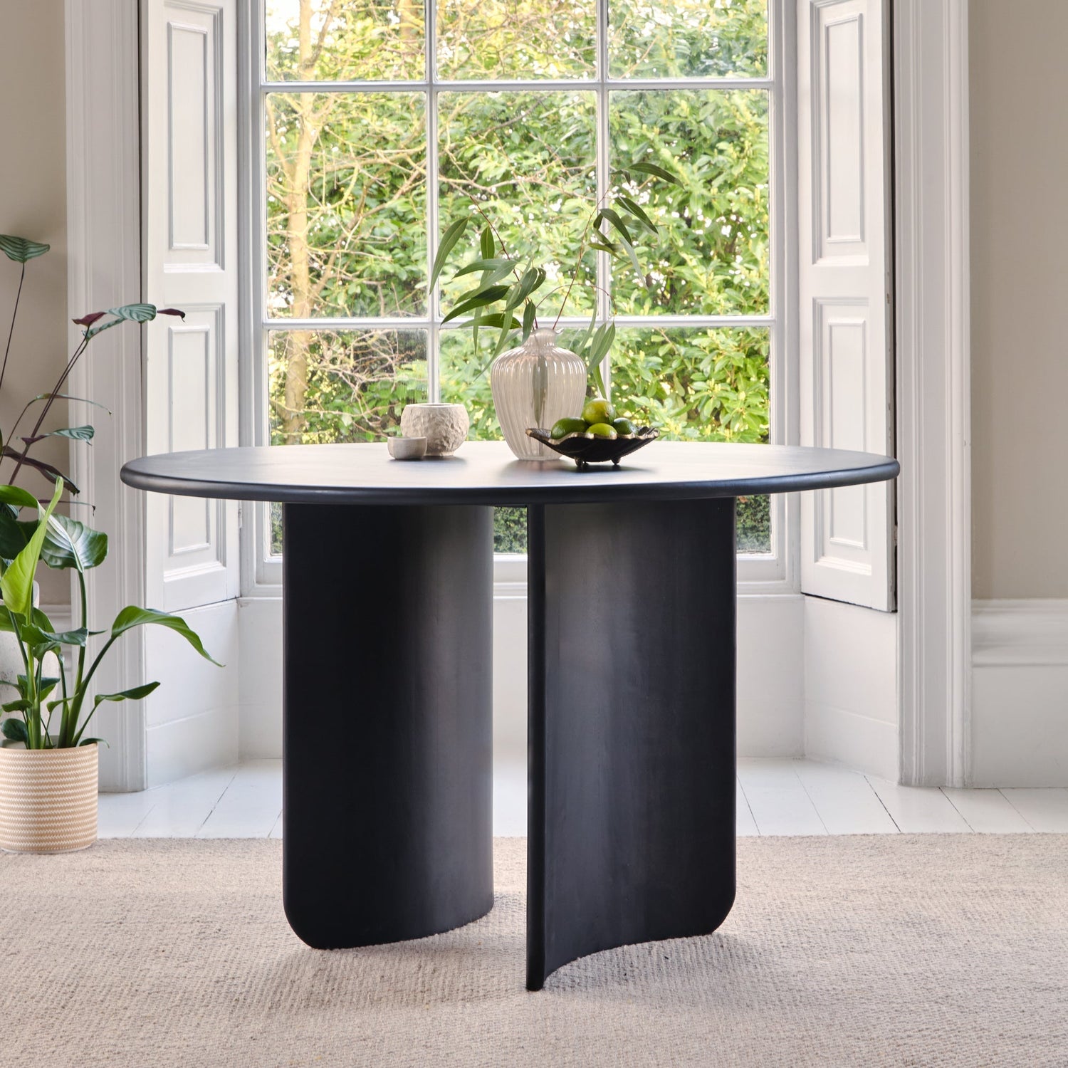 Amelia Black Wood Extendable Dining Table