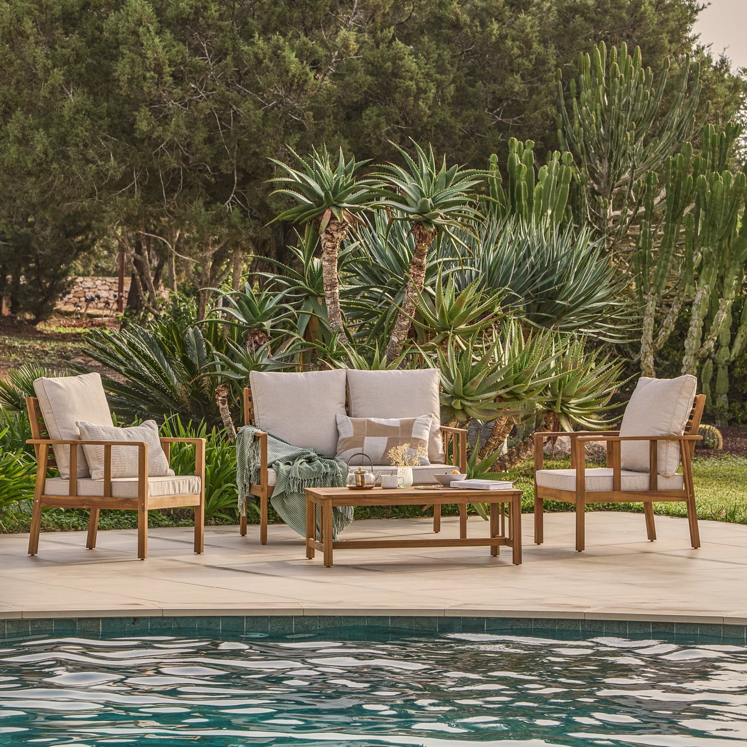 Pool Side Garden