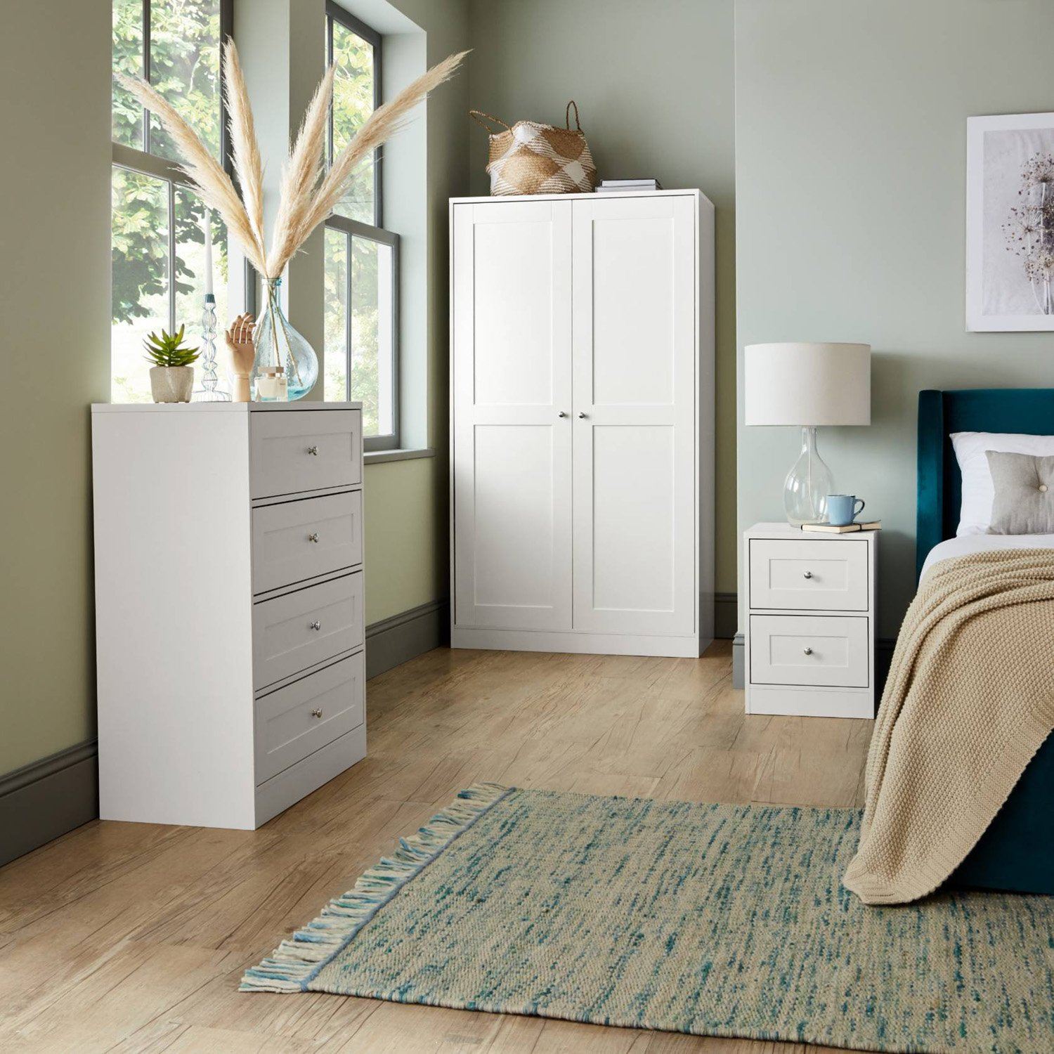 White Bedroom Furniture Set