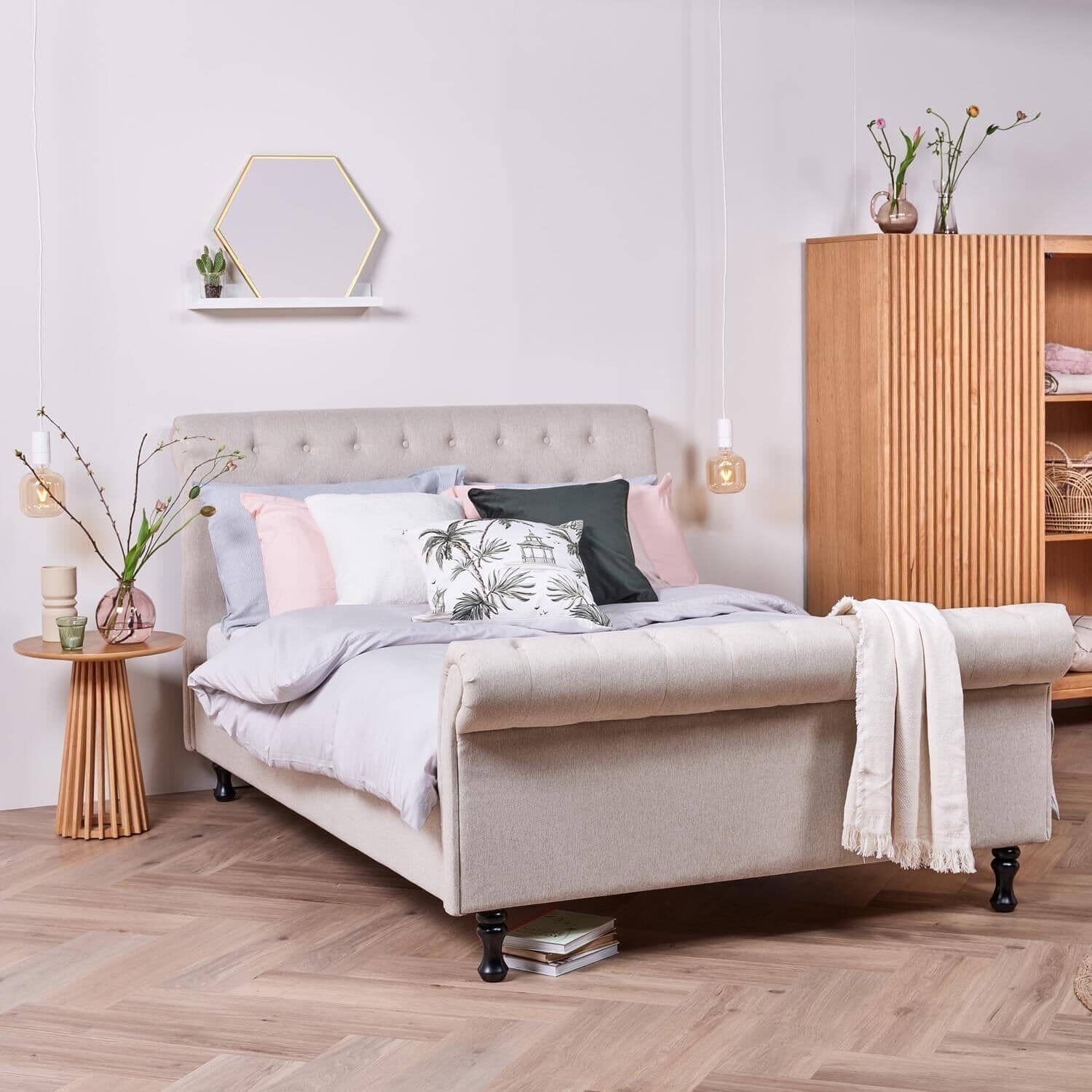 Sleigh Beds