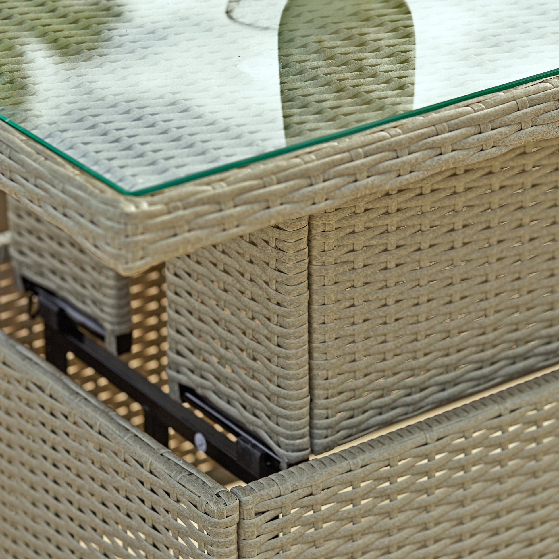 Aria Rattan Garden Raising Table - Laura James 