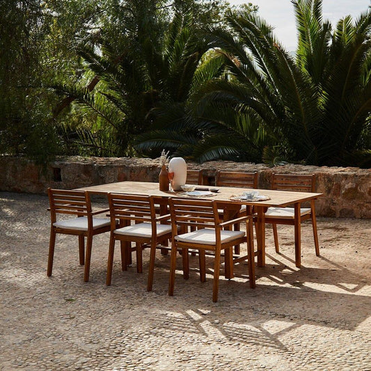 Aspen 6 Seater Wooden Extendable Garden Dining Set with Cushions