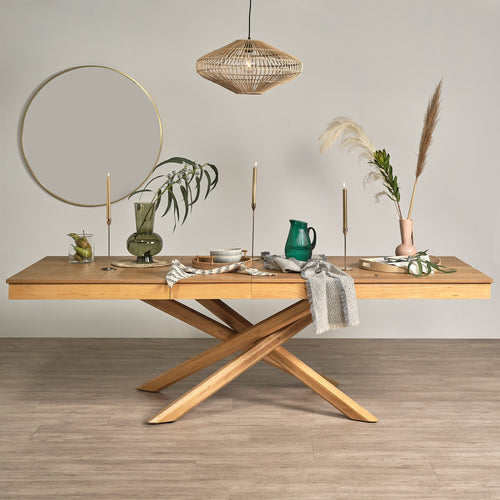 Amelia oak wood extendable dining table