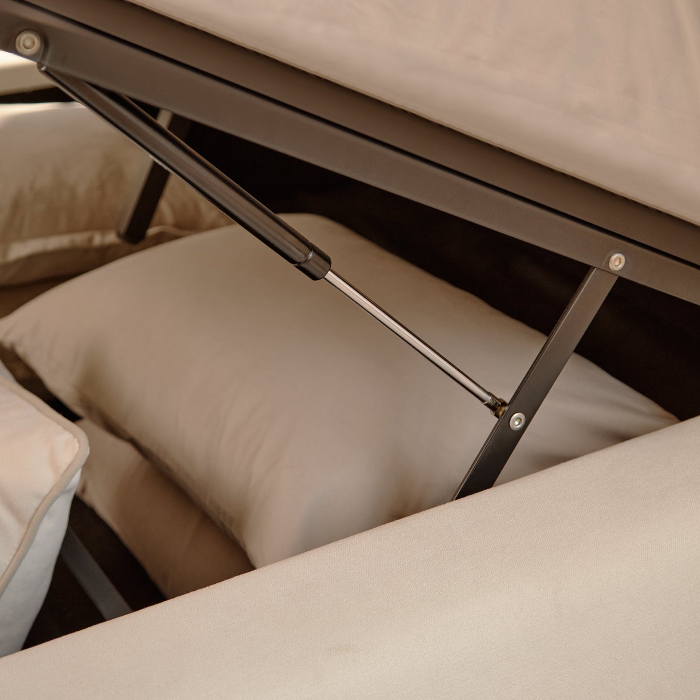 Farrah King Ottoman Bed - Ivory - Laura James