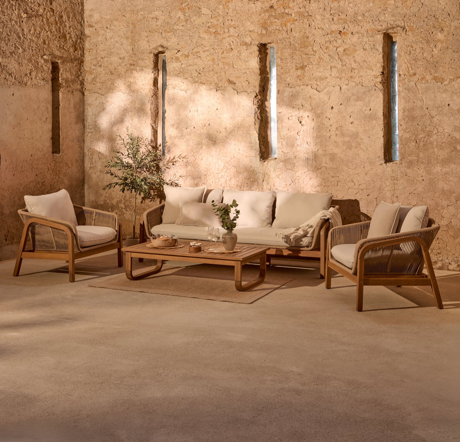 Fiona Conversation Set - White Acacia - Laura James