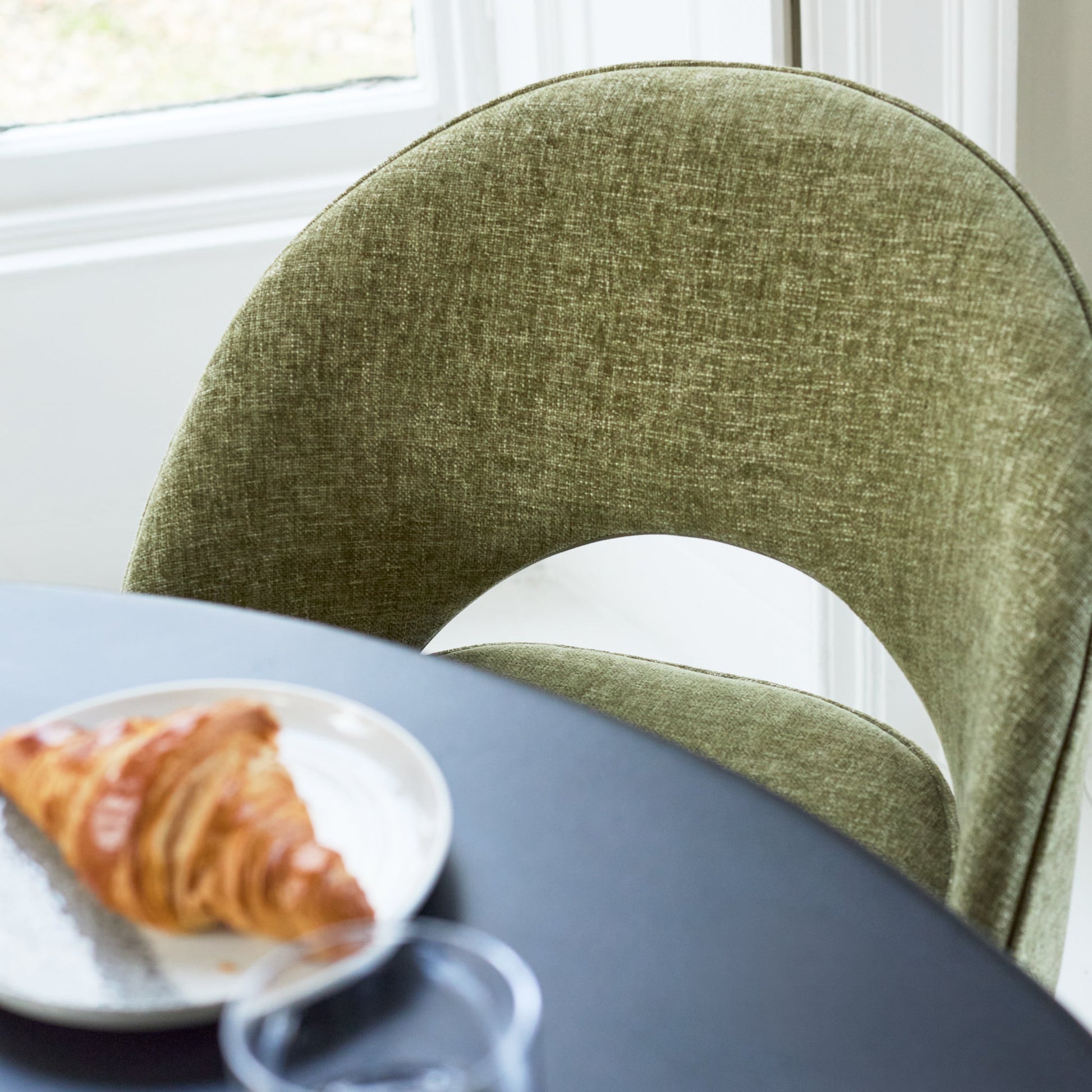 Imogen 120cm Chalked Mango Wood Round Dining Table Set  - 4 Seater - Marilyn Moss Green Dining Chairs - Black Legs - Laura James