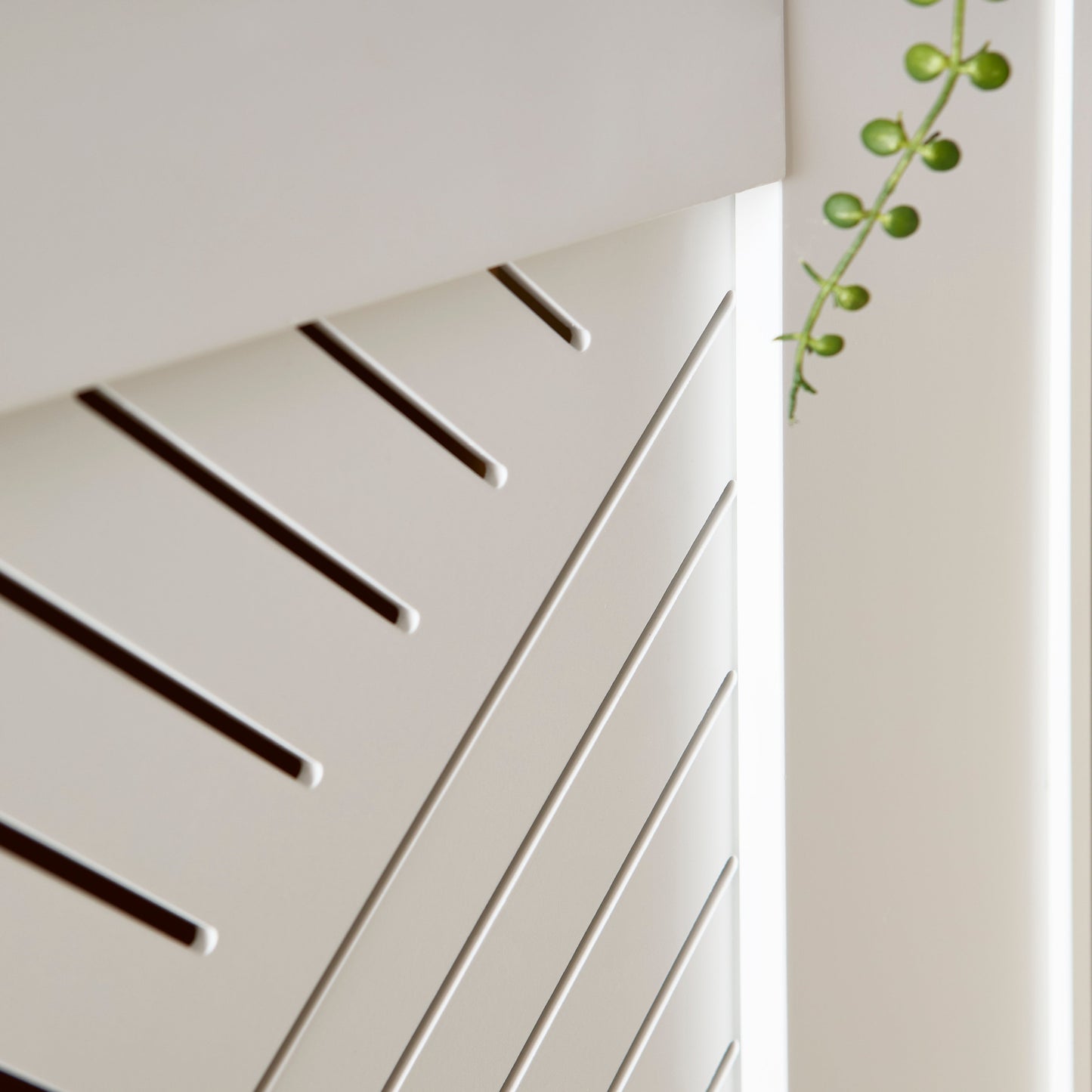 Jack Large Radiator Cover - White - Laura James