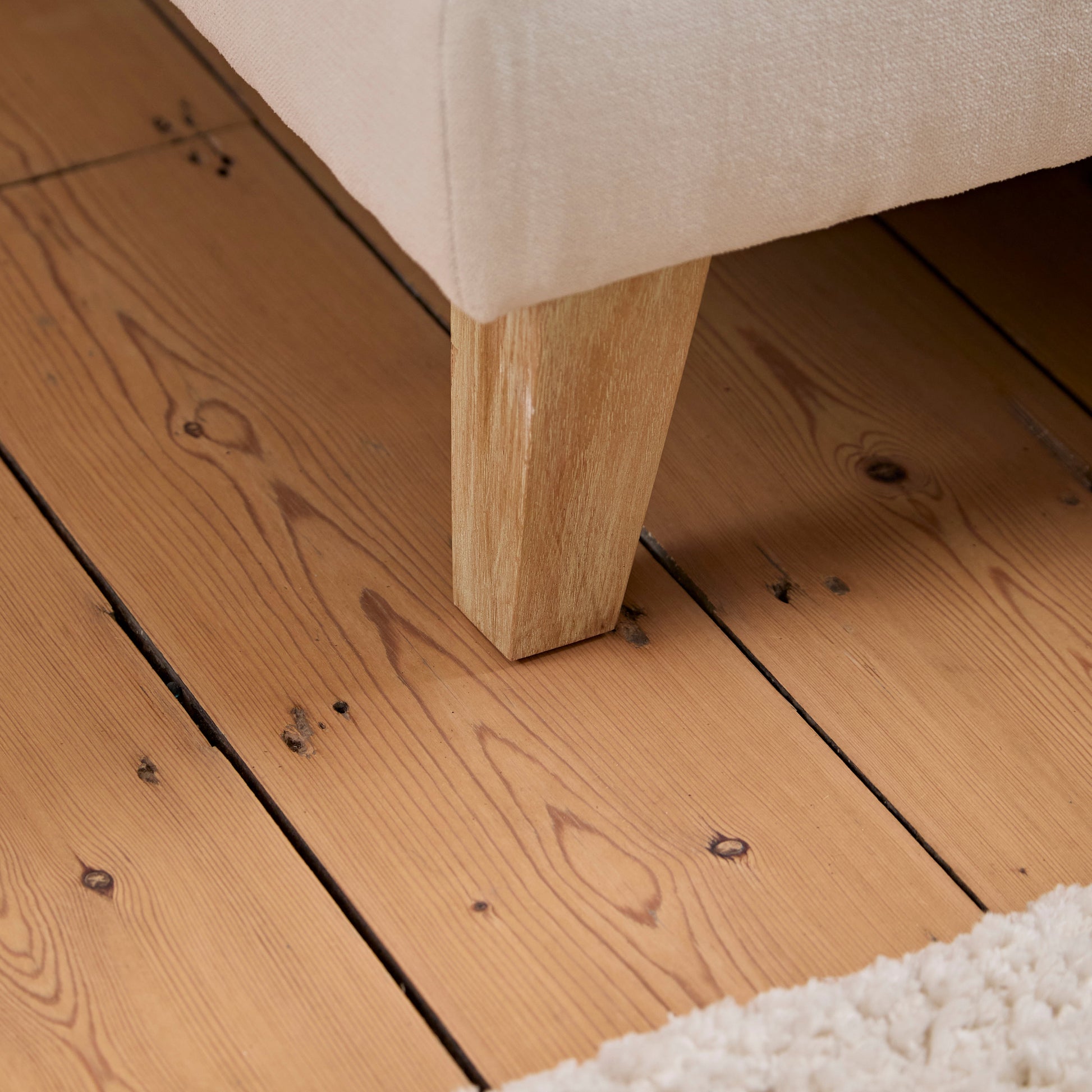 Gillian 3 Seater Large Corner Sofa - Ivory with Whitewash Legs - Laura James 