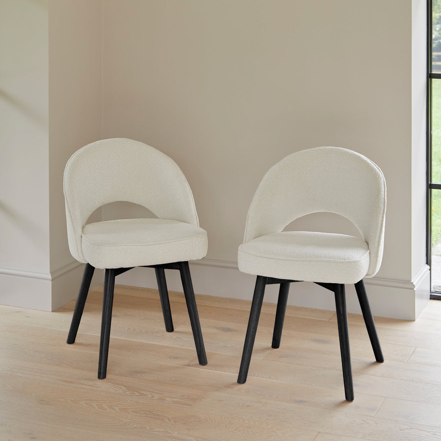 Amelia Black Dining Table Set - 6 Seater - Marilyn Boucle Dining Chairs - Black Legs
