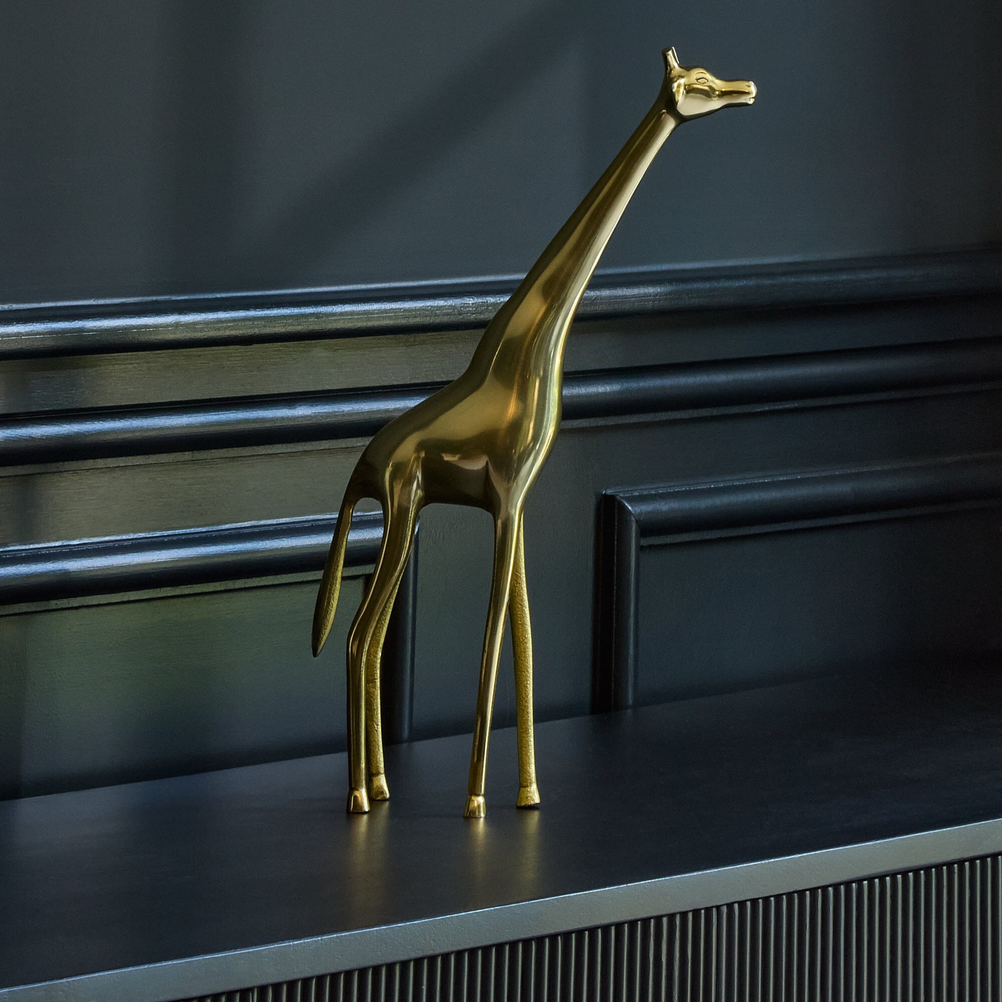 Nakuru Gold Standing Metal Giraffe Ornament - Laura James – Laura