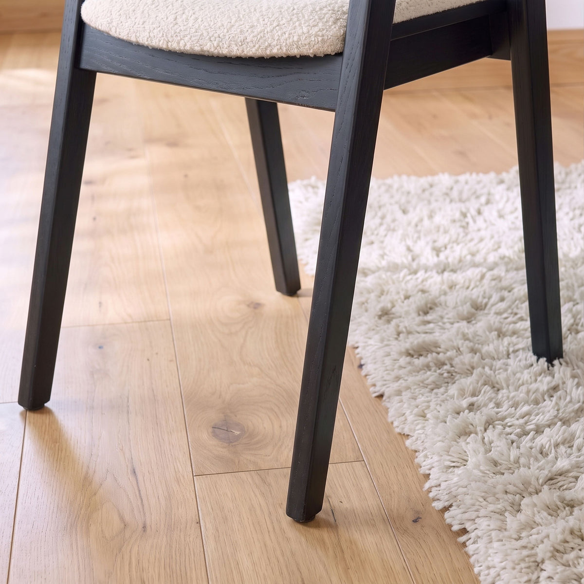 Olivia 160-240cm Black Oak Dining Table Set - 6 Seater - Ella Off White Boucle Dining Chairs - Black Oak Legs - Laura James 