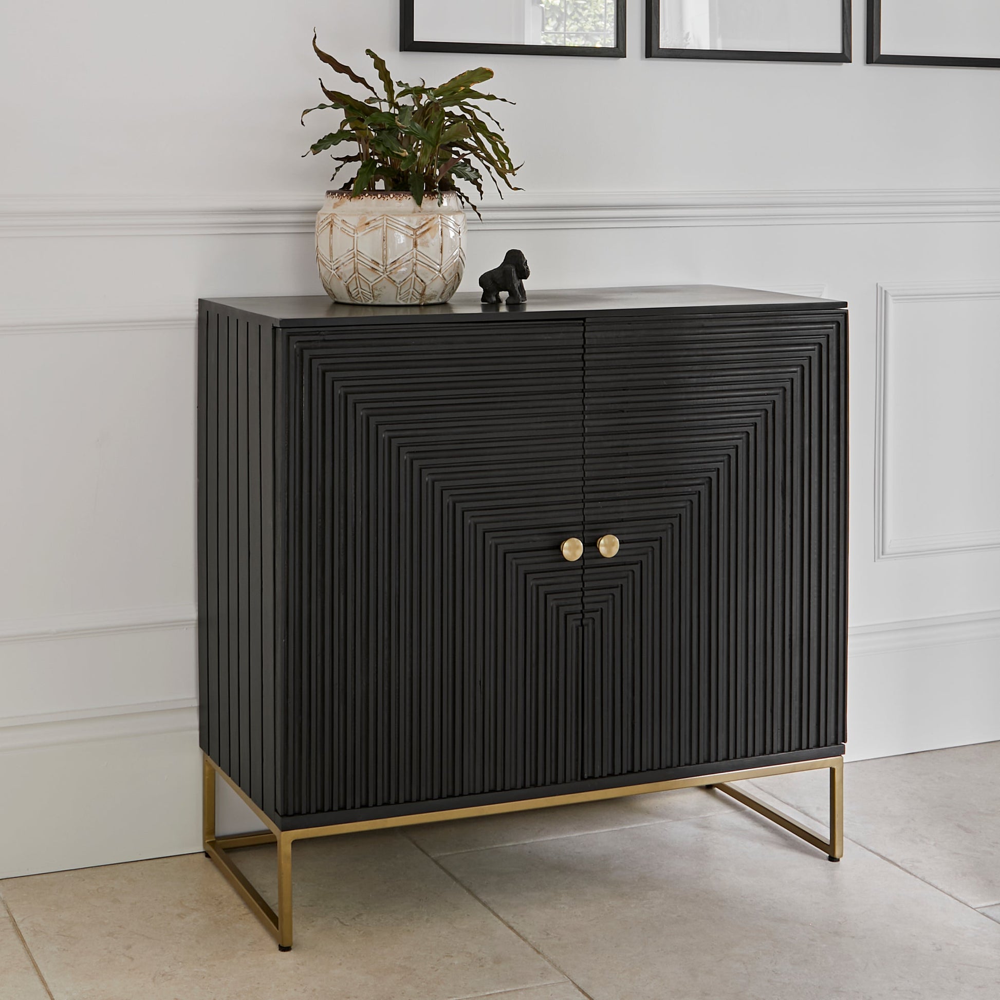 RAYNA_2_DOOR_SIDEBOARD