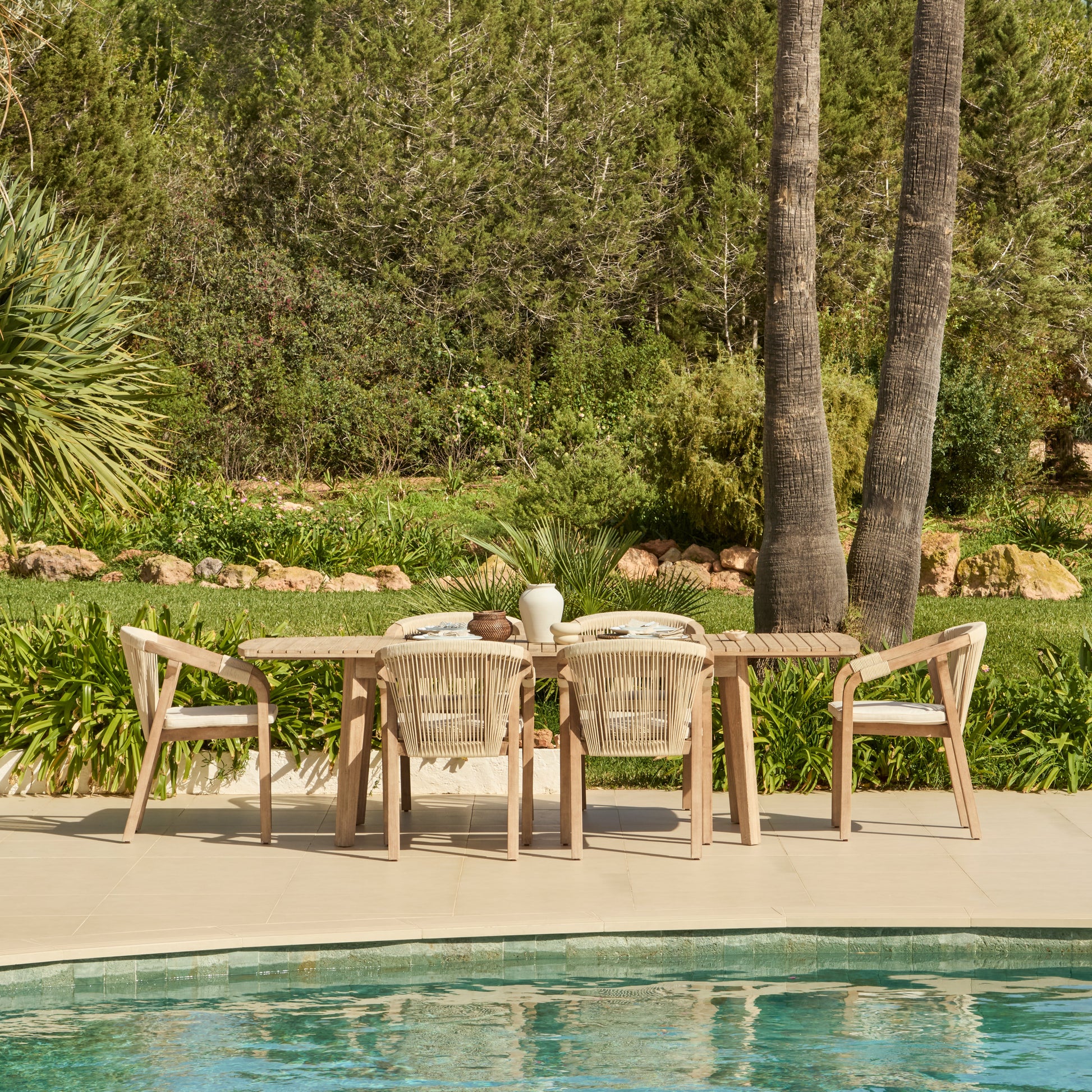Saffron 6 Seater Extending Wooden Garden Dining Set with Shiro Beige Rope Chairs - Laura James