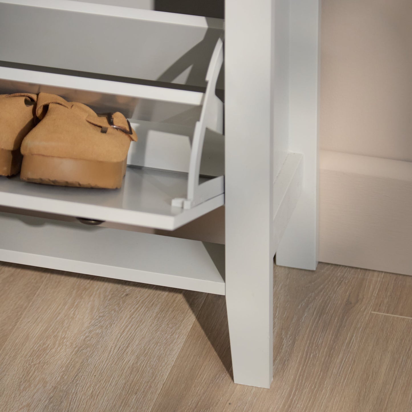 Sandhurst 60cm Three Door Shoe Cabinet - Snow White with Coastal Oak Top