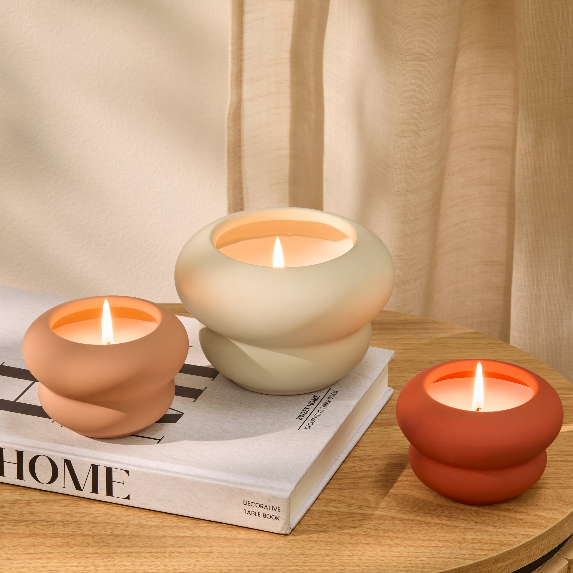 Surbiton_Single_Wick_13cm_Ceramic_Candle_Oud_Wood_and_Rose_Scent_in_Clay-2 - Laura James