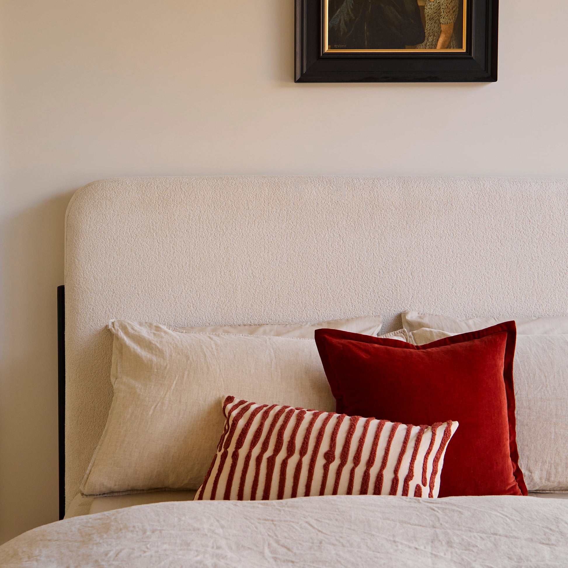 Tallulah Double Bed - Chalk White Boucle - Laura James 