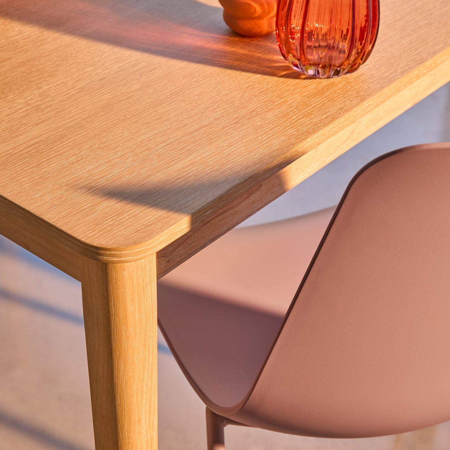 Paul Whitewash Extendable Dining Table Set - 4 Seater - Wren Pink Dining Chairs 