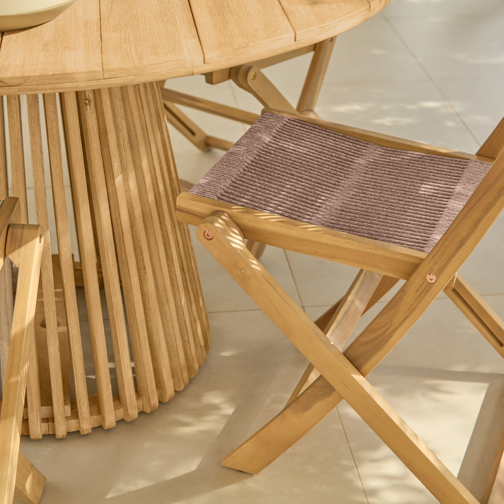 Willow 4 Seater White Acacia Round Garden Dining Set with Cove Pink Rope Chairs - Laura James