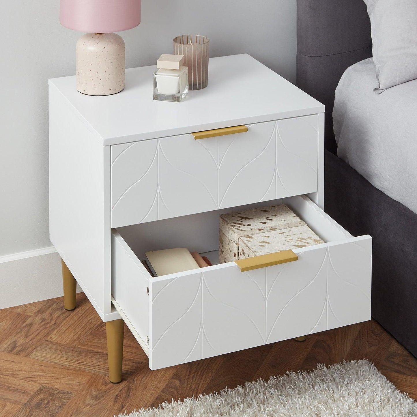 Gloria 3 piece bedroom furniture set - 4 over 4 chest of drawers - white - Laura James