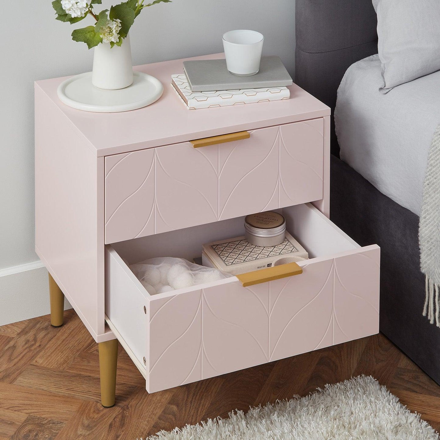 Gloria 3 piece bedroom furniture set - 4 over 4 chest of drawers - pale pink - Laura James