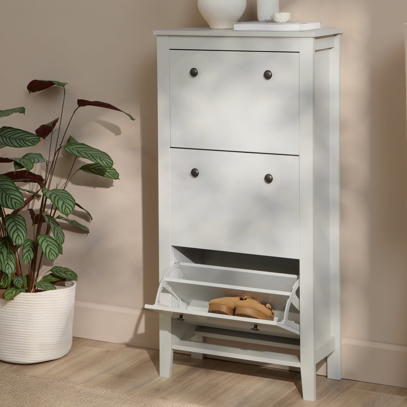Sandhurst 60cm Three Door Shoe Cabinet - Snow White - Laura James