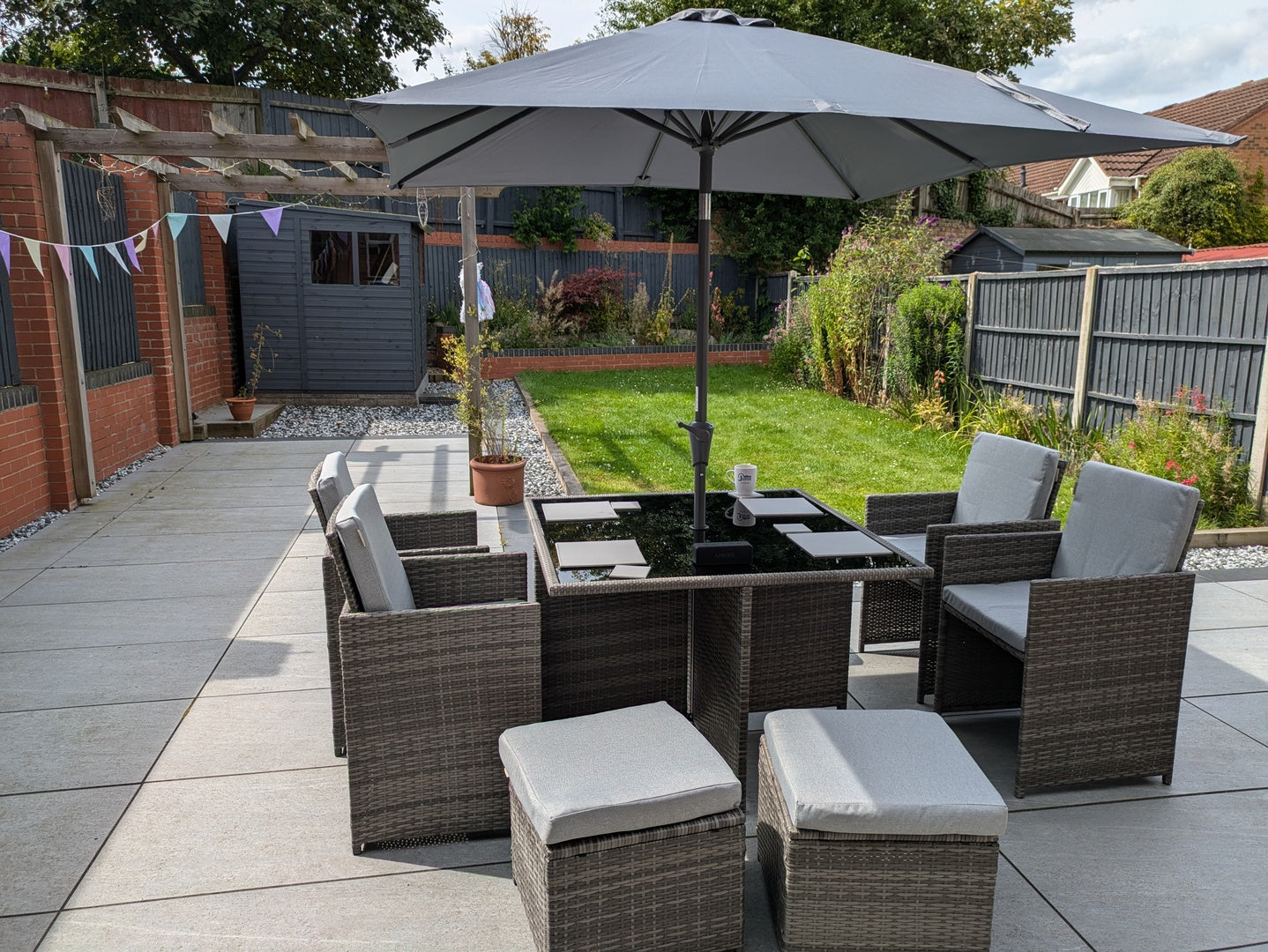 8 Seater Rattan Cube Outdoor Dining Set with Grey Parasol - Grey Weave