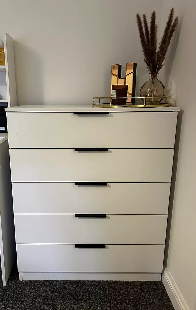 Essie Tall Chest of 5 Drawers Essie Tall Chest of 5 Drawers