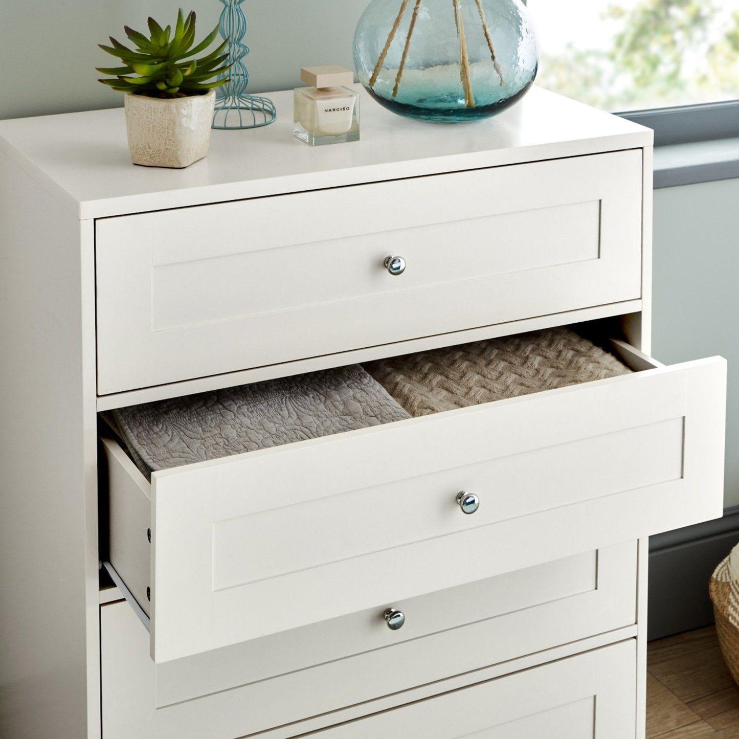 Stevie 4 Drawer Chest of Drawers white - Laura James