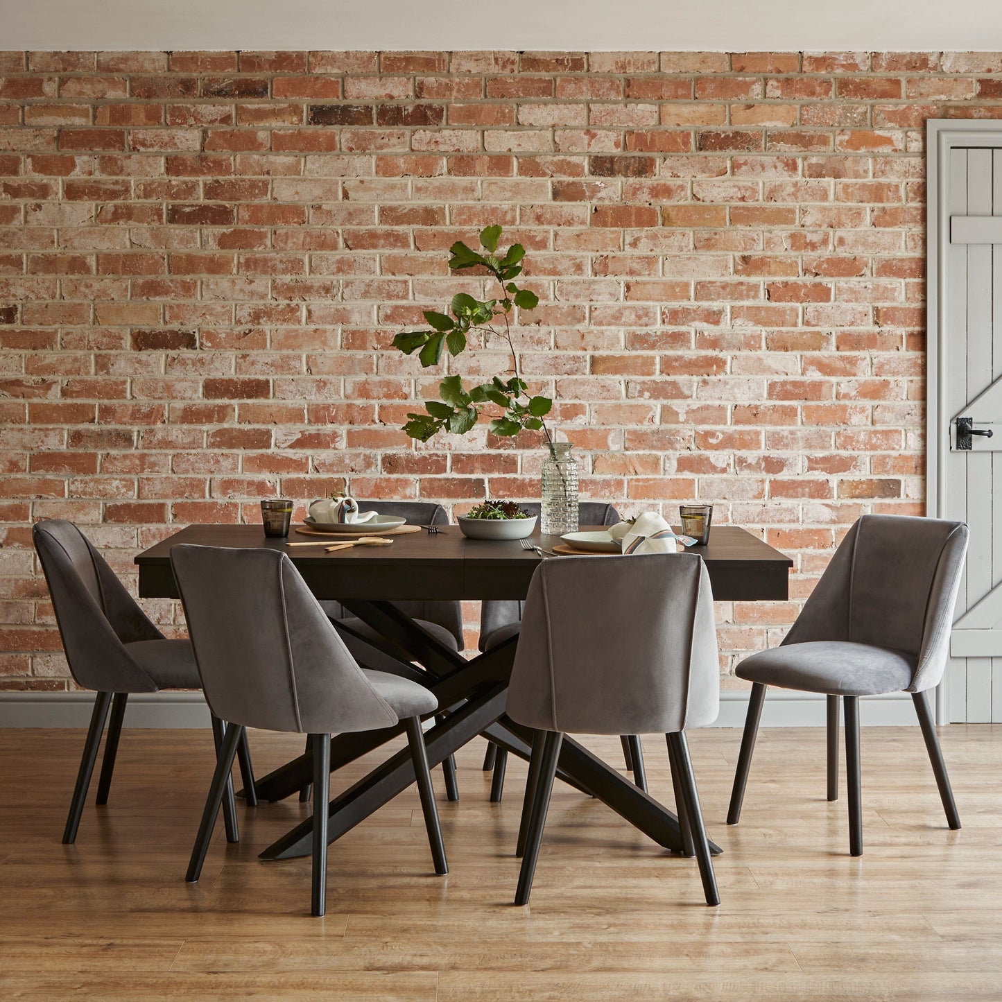 Amelia Extendable Black Dining Table Set - 6 Seater - Freya Grey Dining Chairs With Black Legs