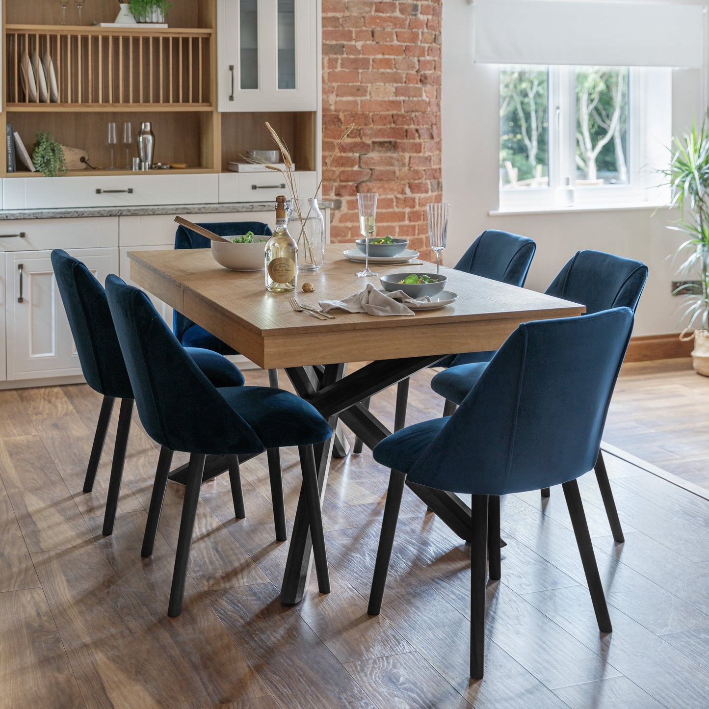 Amelia Black Whitewash Extending dining table 6 seater Freya Blue Black