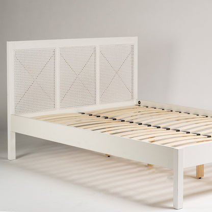 Charlie double bed - white - Laura James