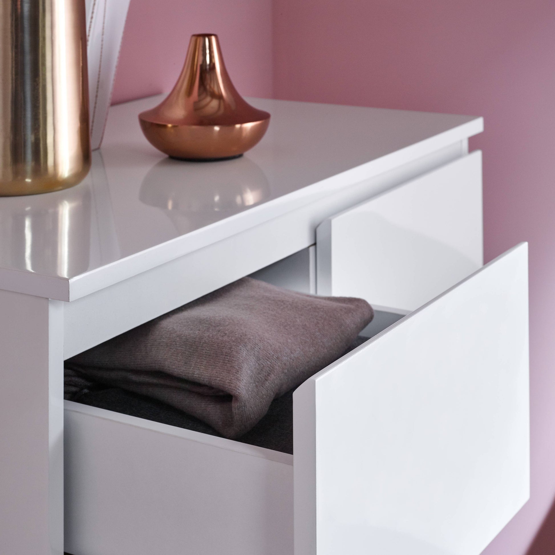 Clemmie high gloss 2 over 3 chest of drawers - white - Laura James