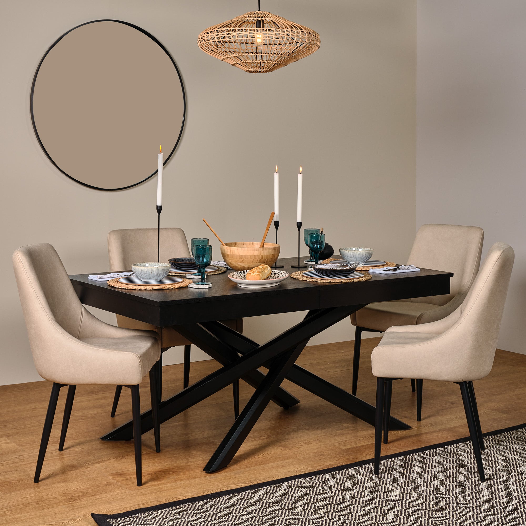 Amabilia extendable on sale dining table