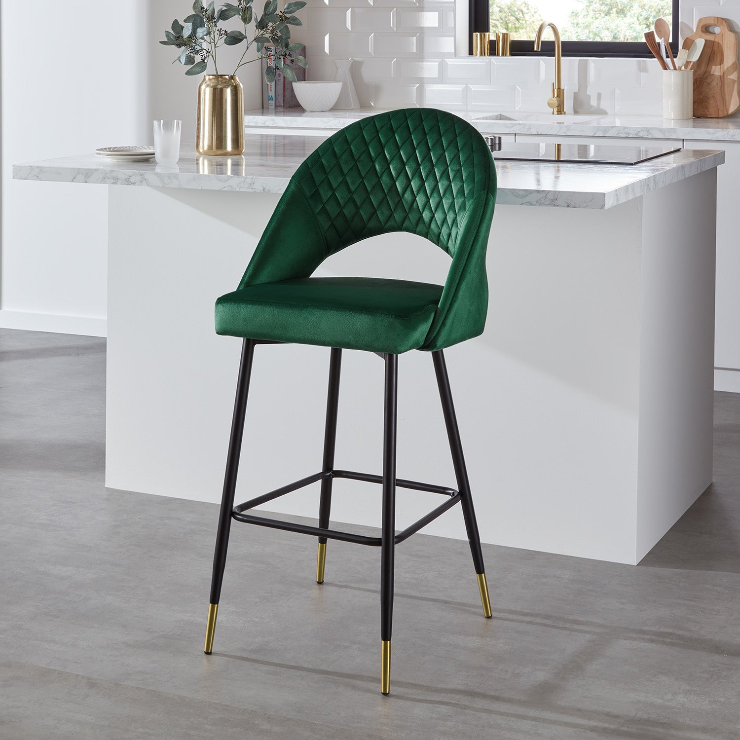 Marilyn bar stool - green velvet - Laura James